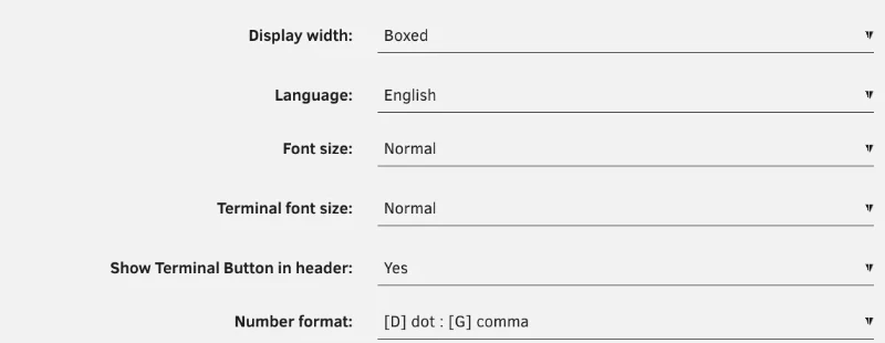 Display Settings の変更前。Language が English